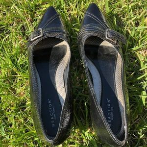 Kenneth Cole Reaction Flat Shoes with Black Buckle Detail